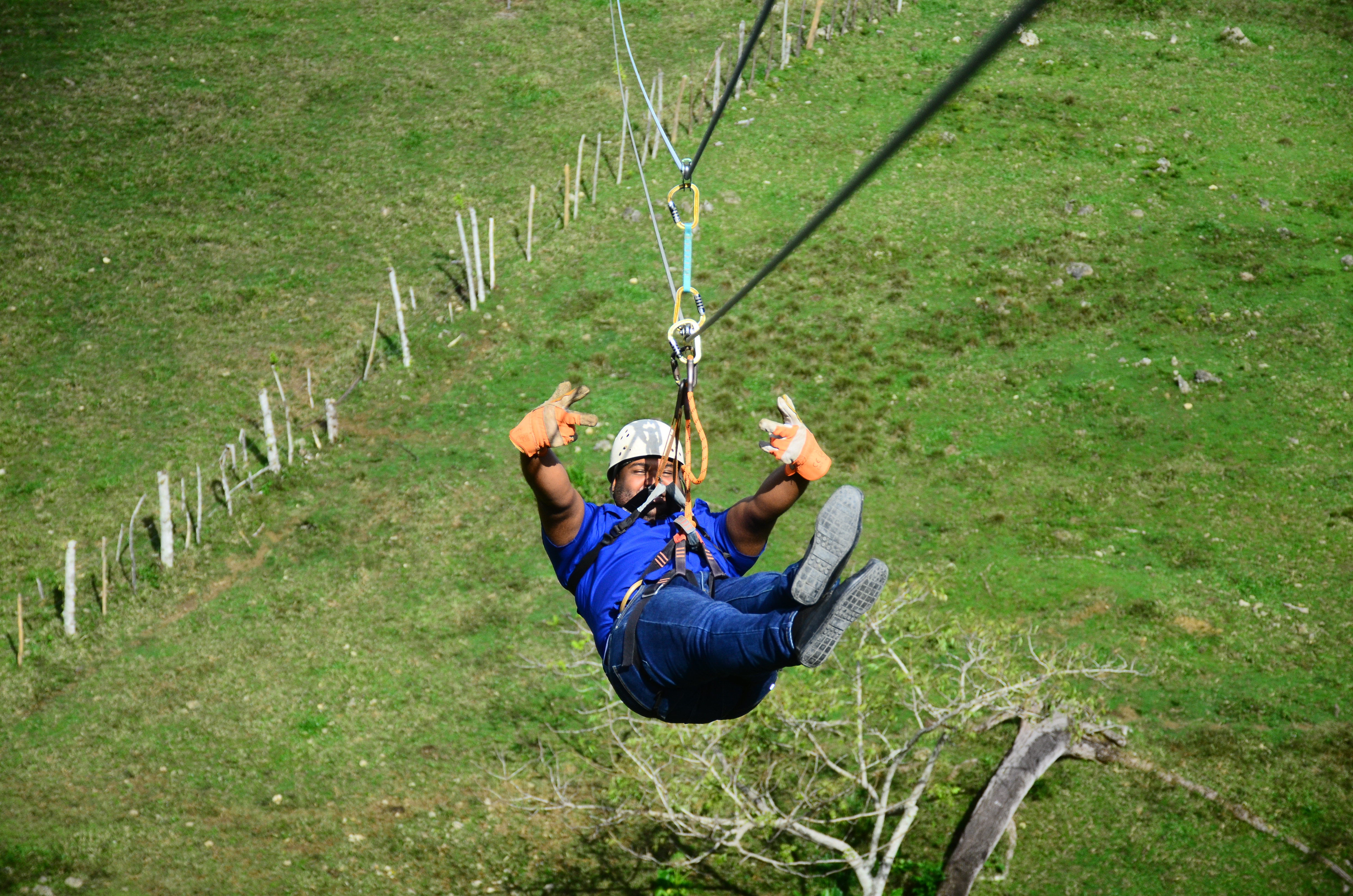 Aventura Extrema: Buggies + Zip Line + Cueva