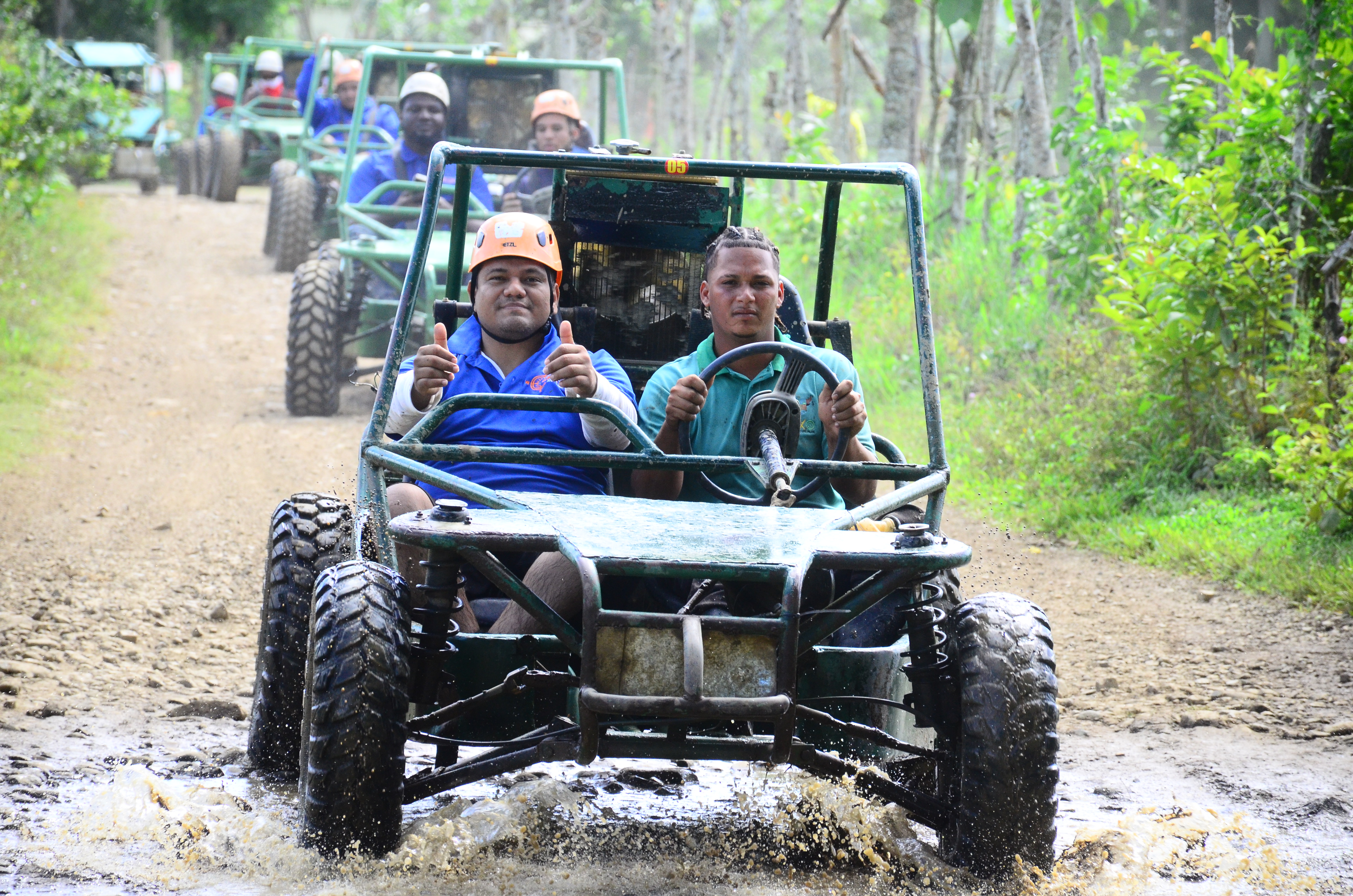 Aventura Extrema: Buggies + Zip Line + Cueva 4